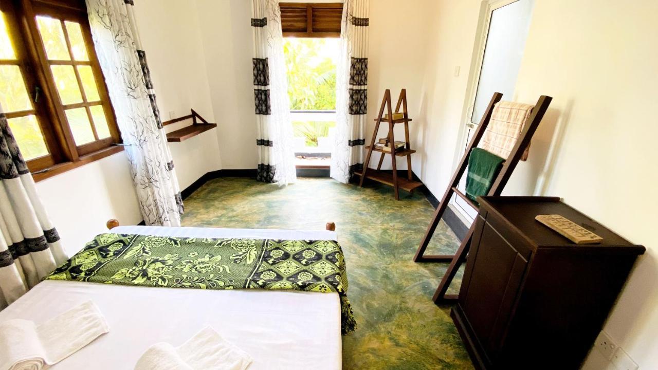 Madiha Surf House Lanka Hotel Matara Eksteriør billede