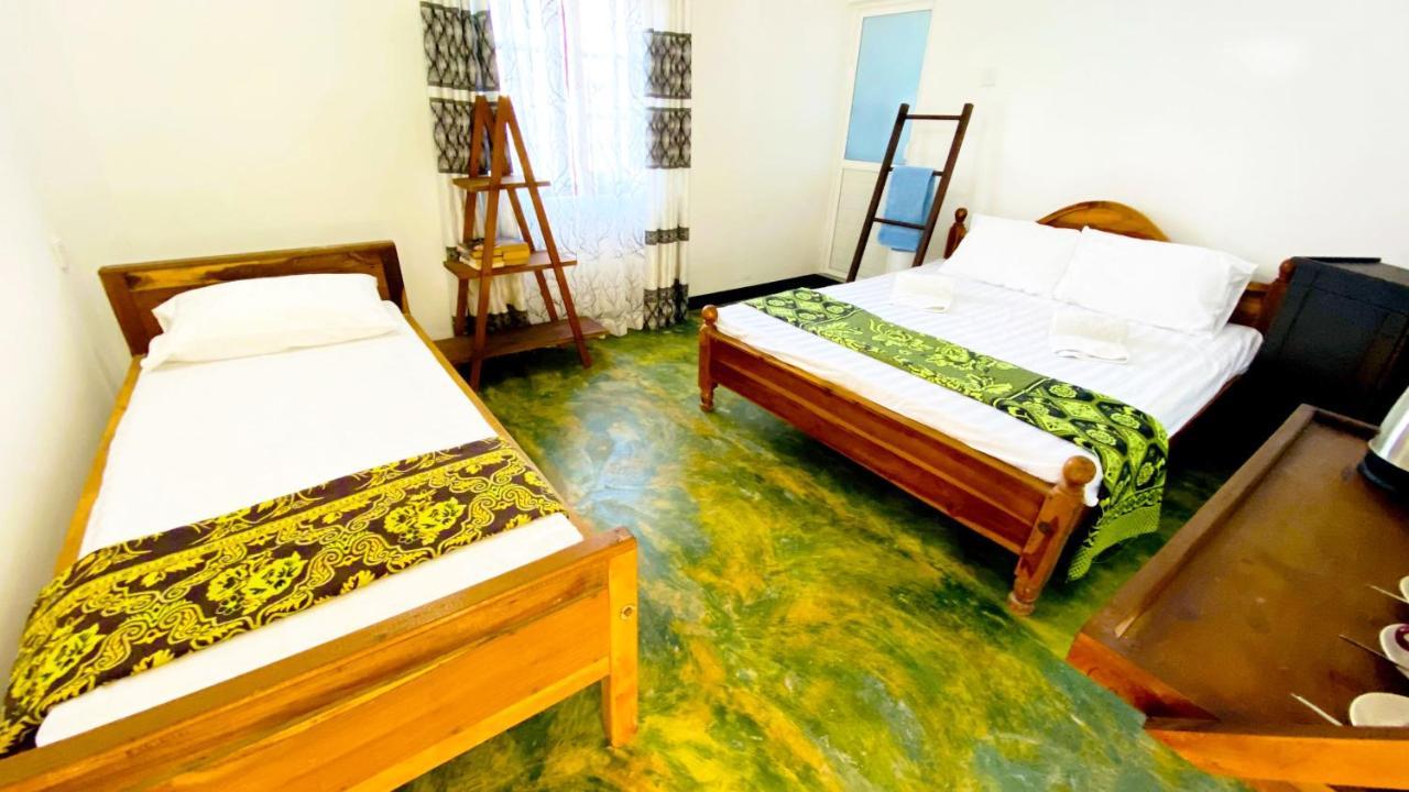 Madiha Surf House Lanka Hotel Matara Eksteriør billede