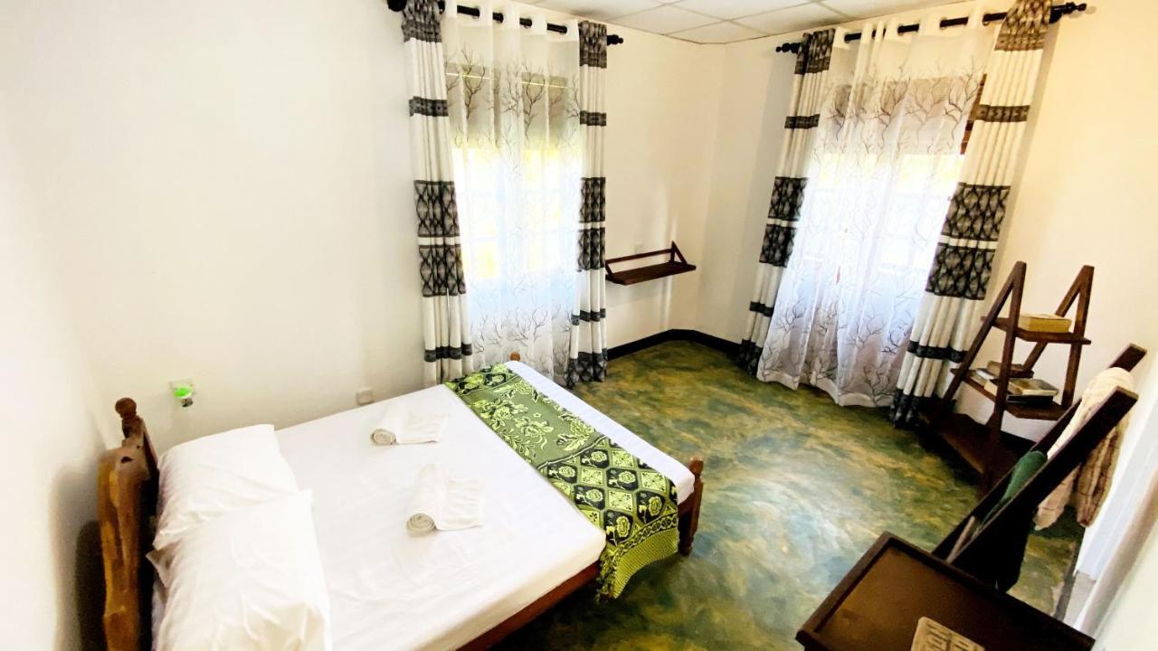 Madiha Surf House Lanka Hotel Matara Eksteriør billede