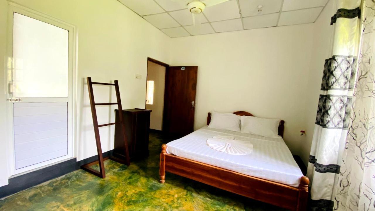 Madiha Surf House Lanka Hotel Matara Eksteriør billede