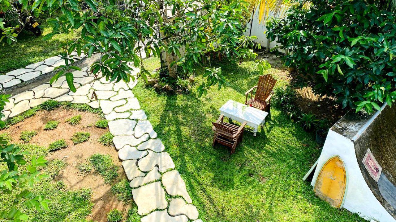 Madiha Surf House Lanka Hotel Matara Eksteriør billede