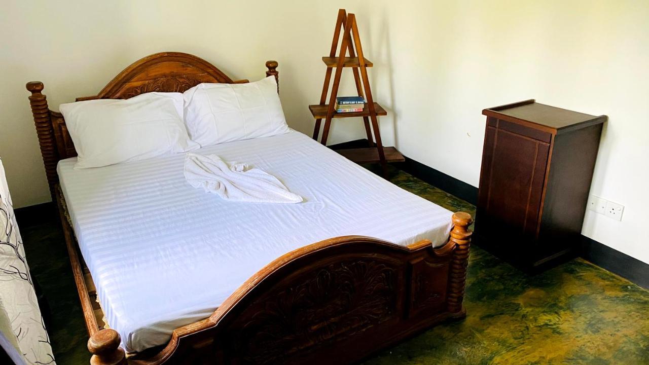 Madiha Surf House Lanka Hotel Matara Eksteriør billede